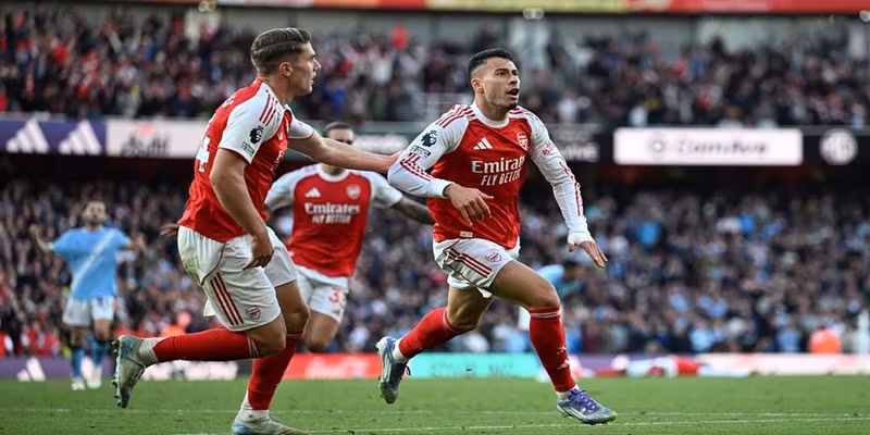 Những yếu tố chiến thuật giúp Arsenal tạo khác biệt